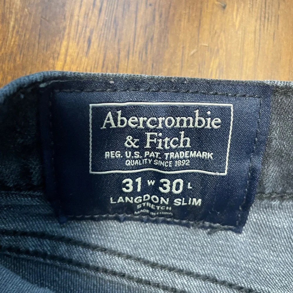 Abercrombie & Fitch, Washed Black Langdon Slim Stretch Jeans Size 31W 30L.